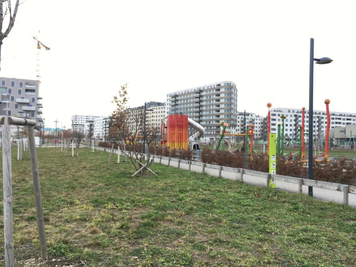White Vintage Park View Apartment Wiedeń Zewnętrze zdjęcie