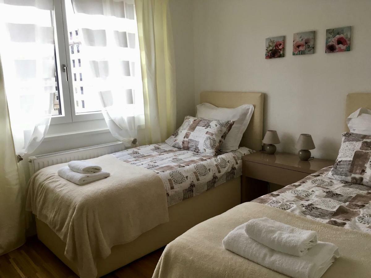 White Vintage Park View Apartment Wiedeń Zewnętrze zdjęcie
