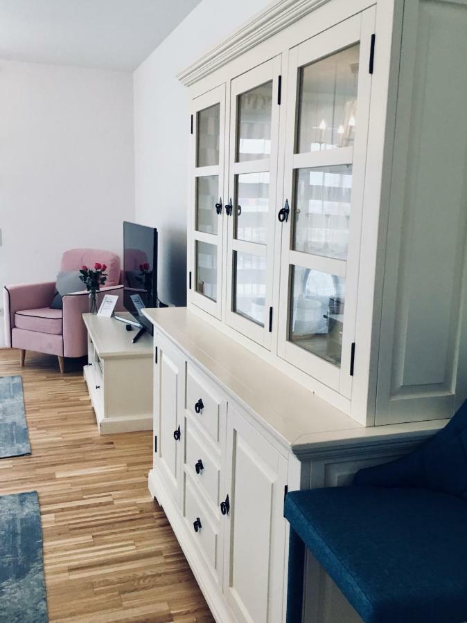 White Vintage Park View Apartment Wiedeń Zewnętrze zdjęcie